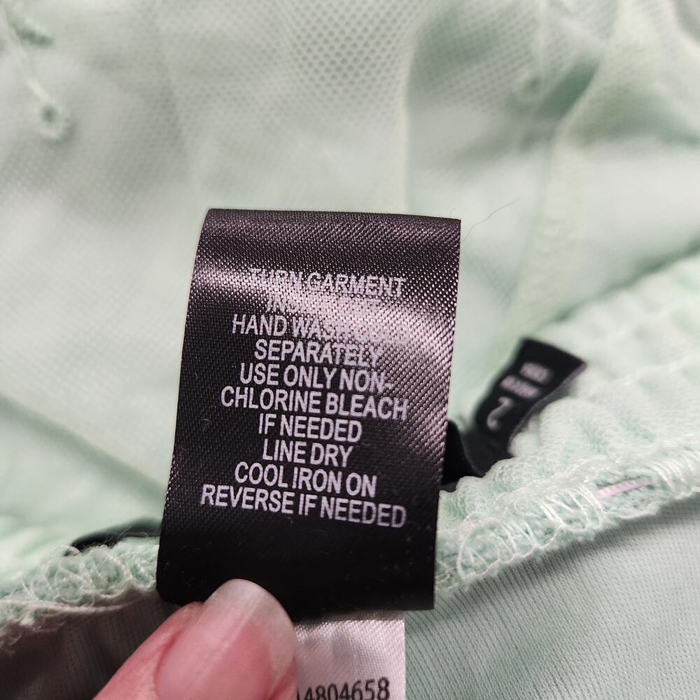 Torrid Women's Mint Green Embroidered Lined Mesh Shorts Size 2X - Picture 8 of 8